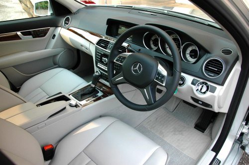 A picture of C200 (w204) inside