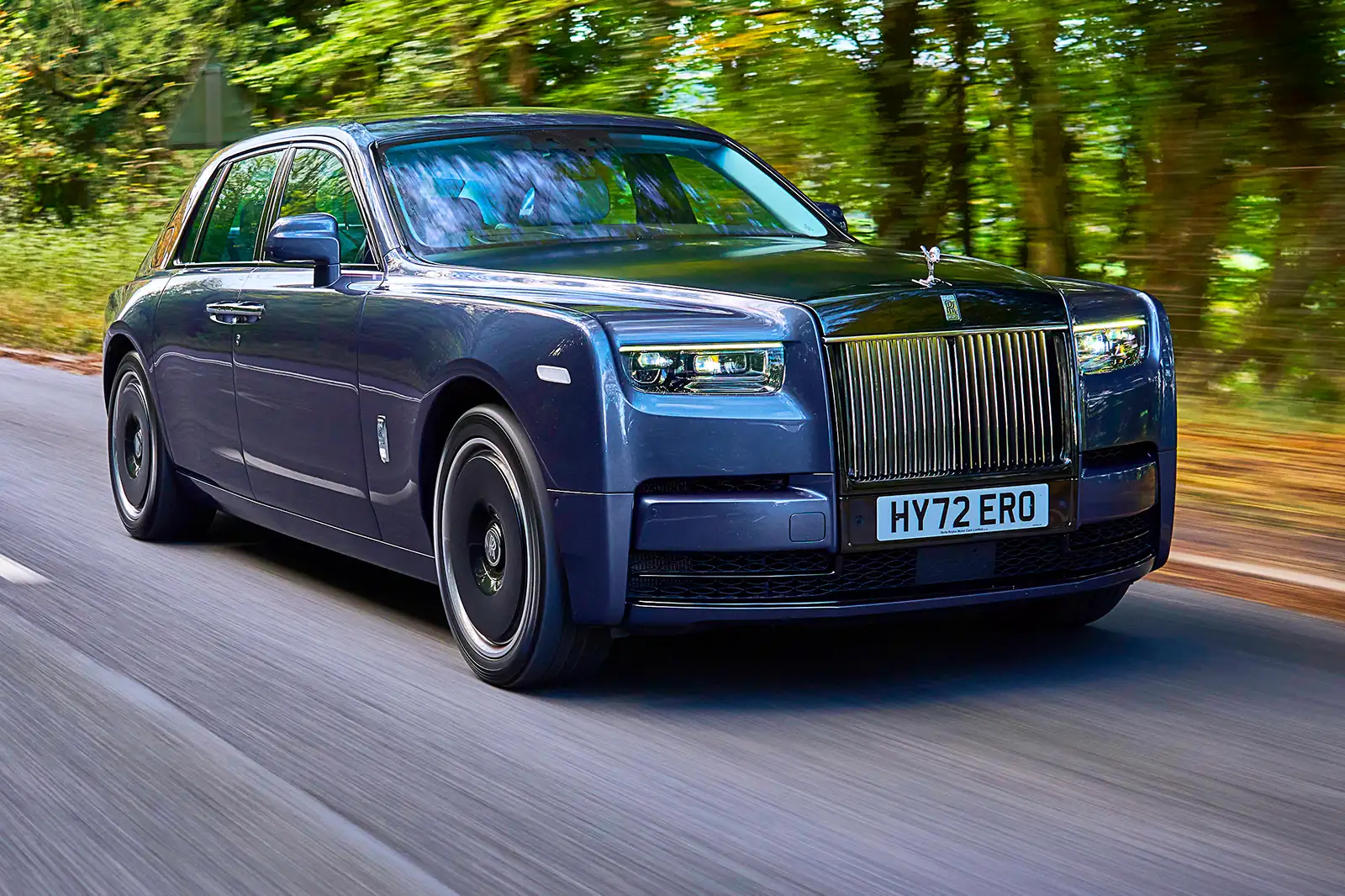 Luxurious Cars : World’s Most Luxurious Cars in 2024